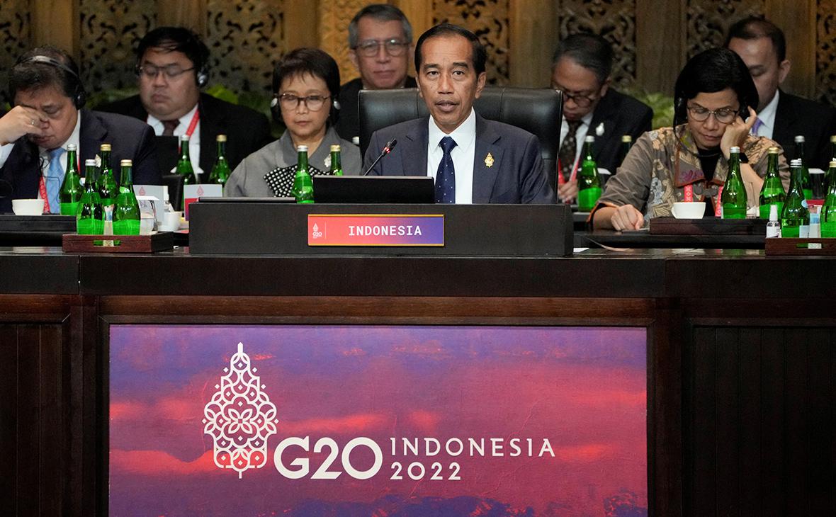 Президент Индонезии на саммите G20 призвал «закончить войну»