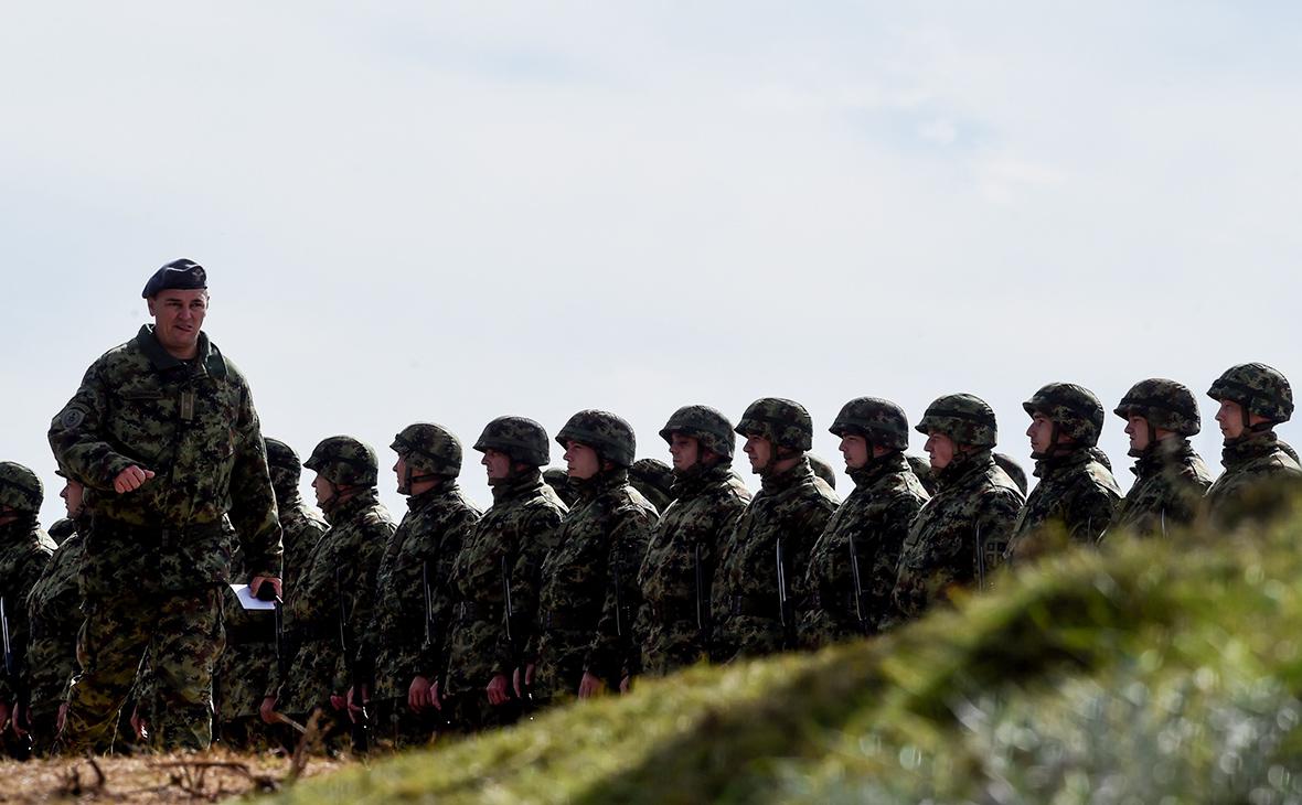 Сербия привела армию в боевую готовность из-за новых требований Косово