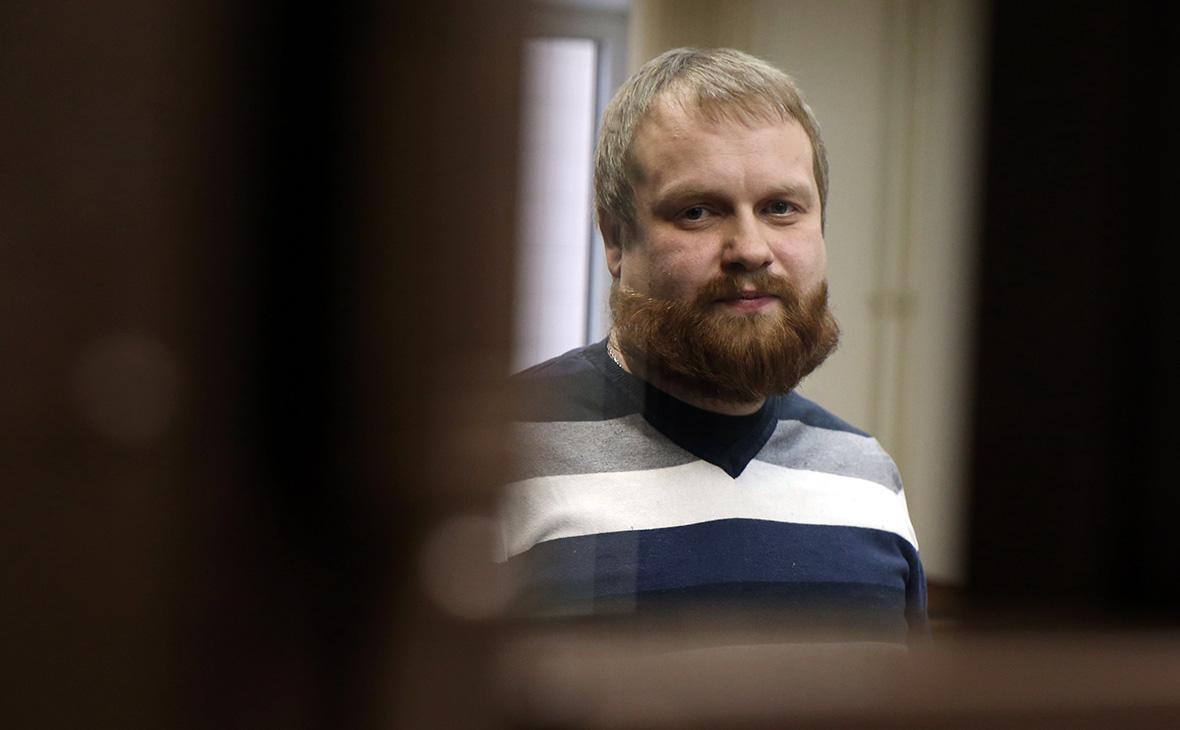 Националист Демушкин назвал причину обыска в своем доме