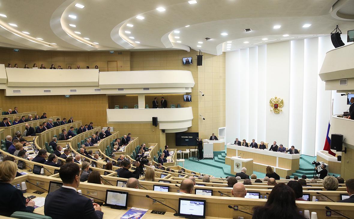 Юристы оценили предложенную Путиным поправку по лишению гражданства