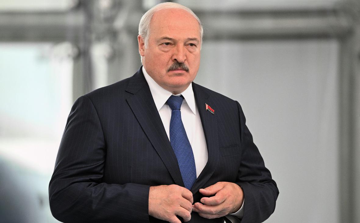 Лукашенко увидел причастность США к расстрелу военных России на Украине