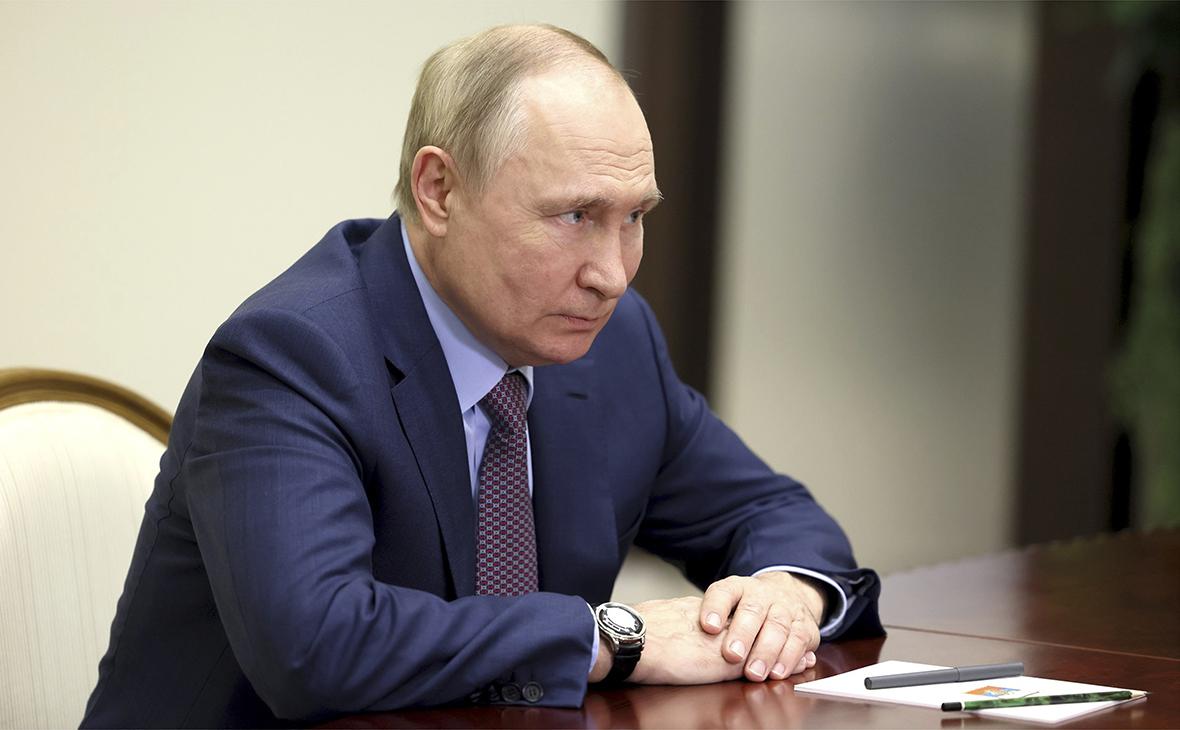 Путин заявил, что зарплаты в России должны расти быстрее цен