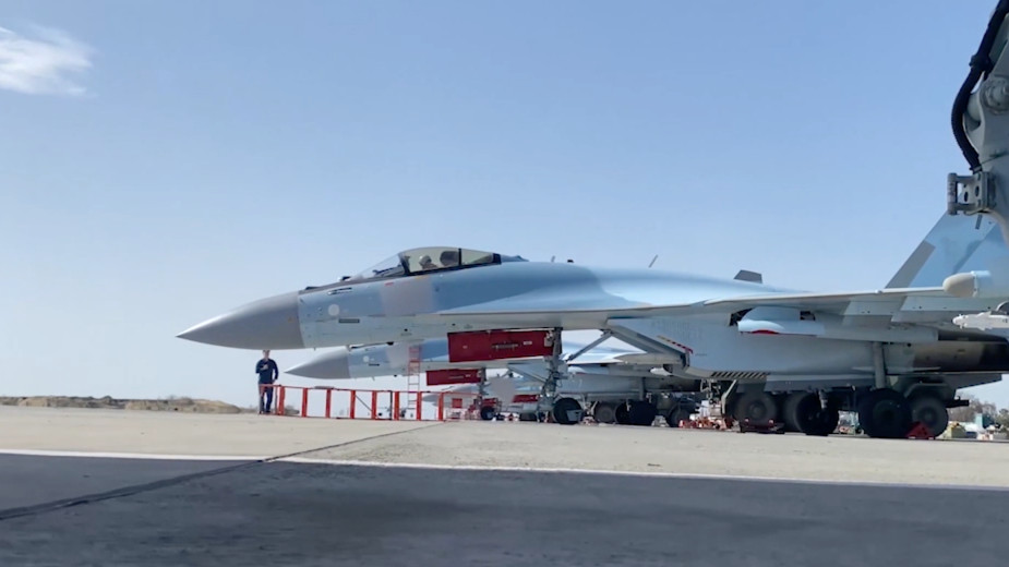 ВКС получили новую партию истребителей Су-35