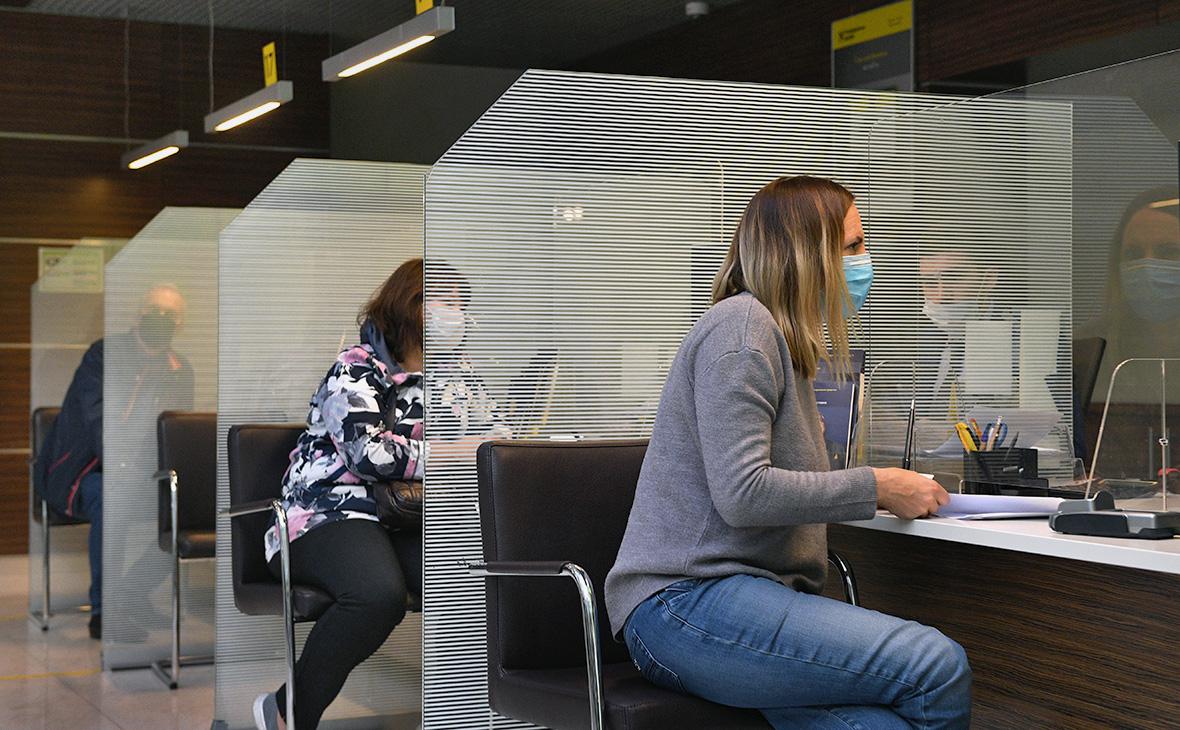 Выдачи потребкредитов выросли после просадки на фоне мобилизации