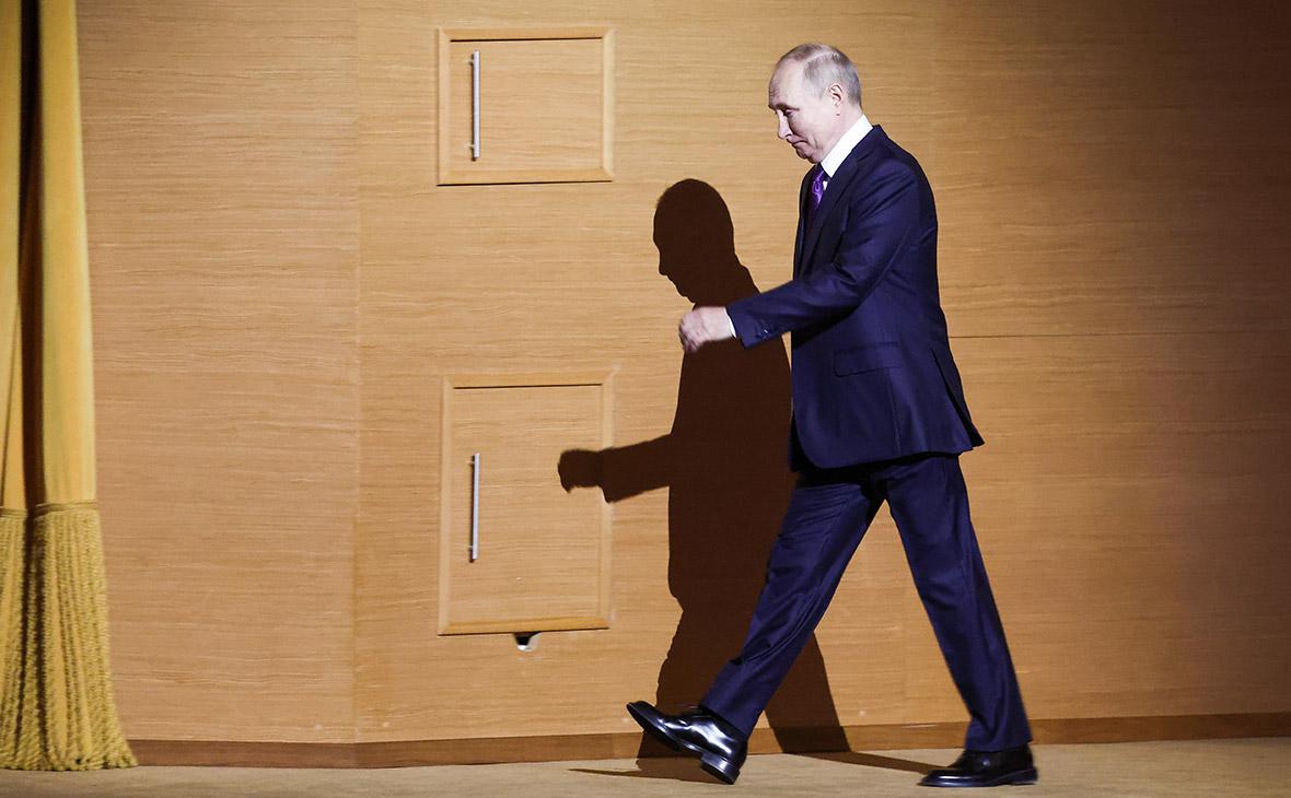  Путин прилетел на саммит ЕАЭС в Киргизии. Видео 