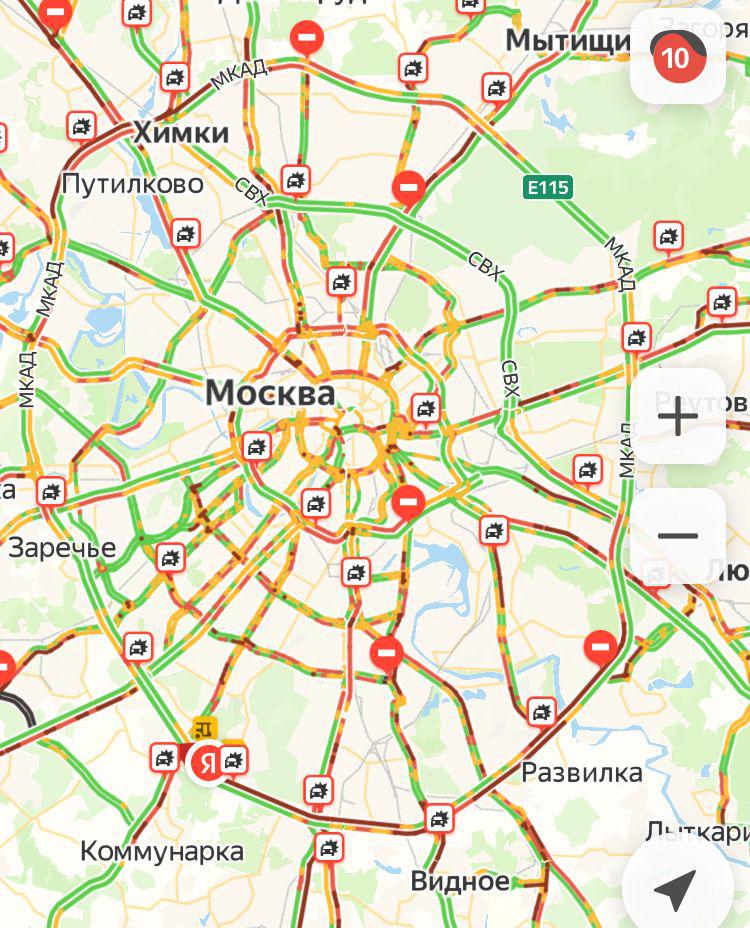  Пробки в Москве впервые с марта достигли 10 баллов 
