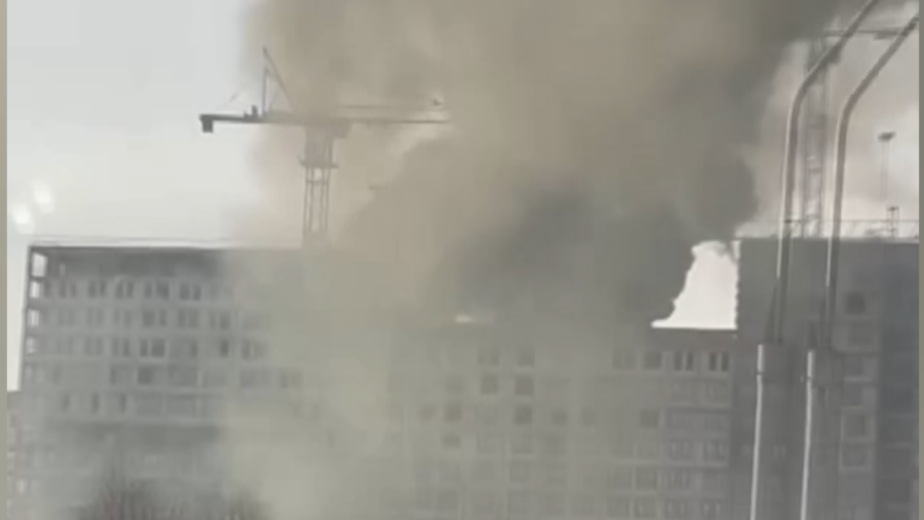 Пожар произошел в строящемся жилом комплексе на северо-западе Москвы