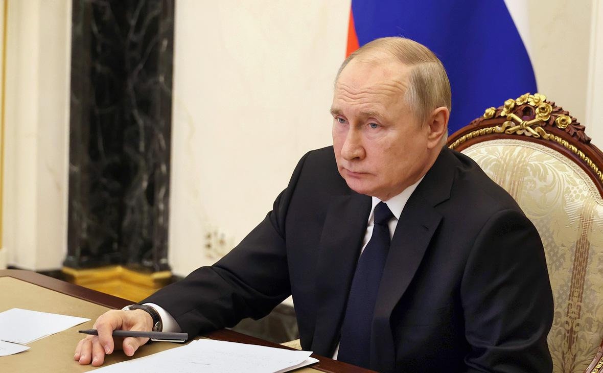 Путин обсудил ход спецоперации на Украине с Совбезом