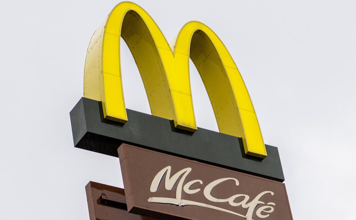 CNN узнал, что глава McDonald's предупредил сотрудников о сокращениях