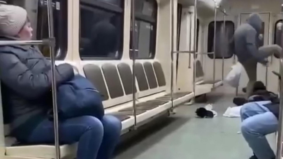  Полиция задержала участника драки в московском метро 