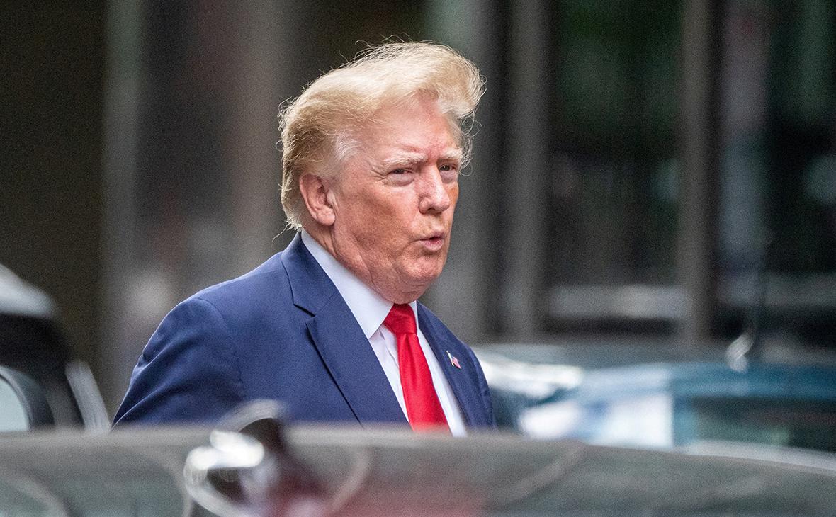 Специальная группа изучит возможность допуска Трампа в Facebook