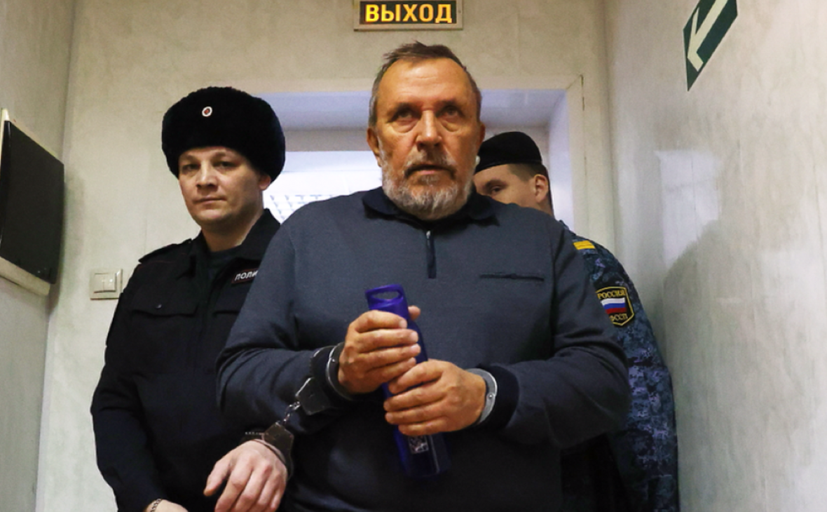 Суд отказался отправить экс-директора театра в Новосибирске в СИЗО