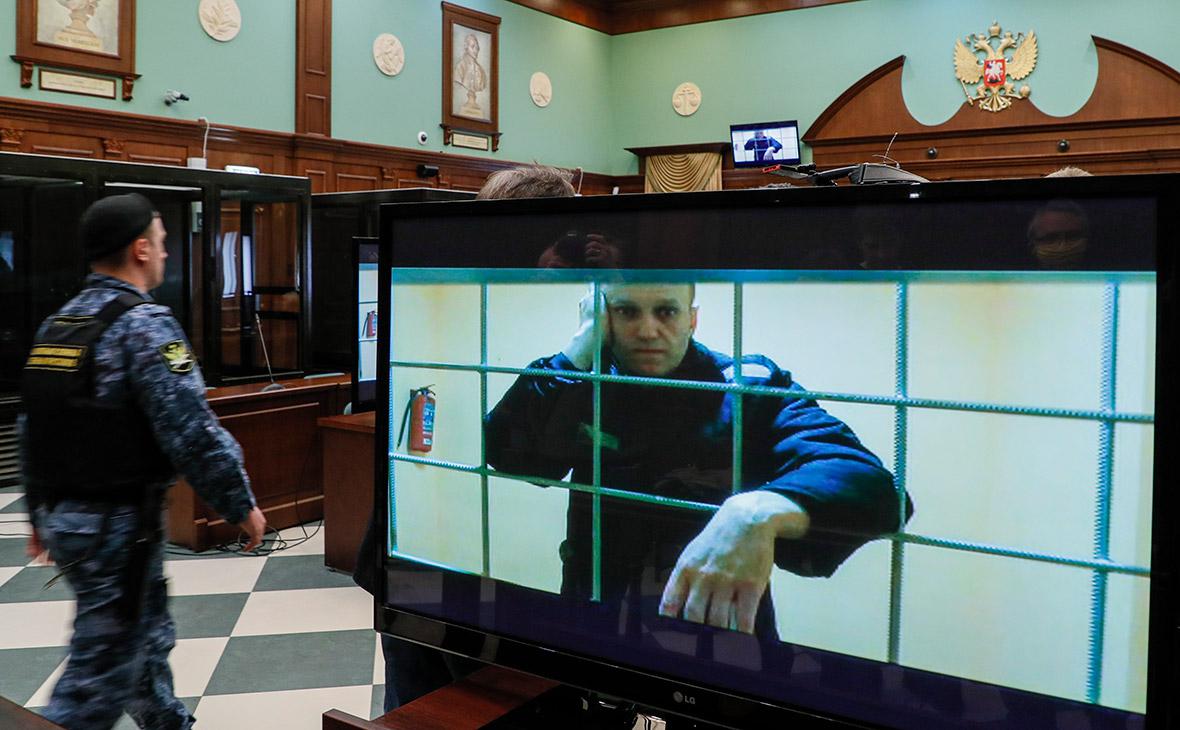 Член СПЧ Мельников сообщил о посещении Навального в ИК и его состоянии