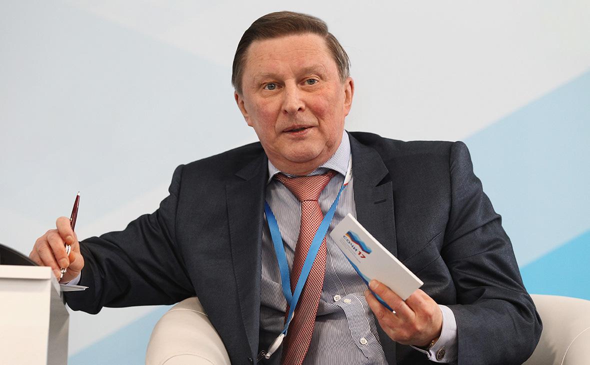Владимир Путин продлил срок службы Сергея Иванова