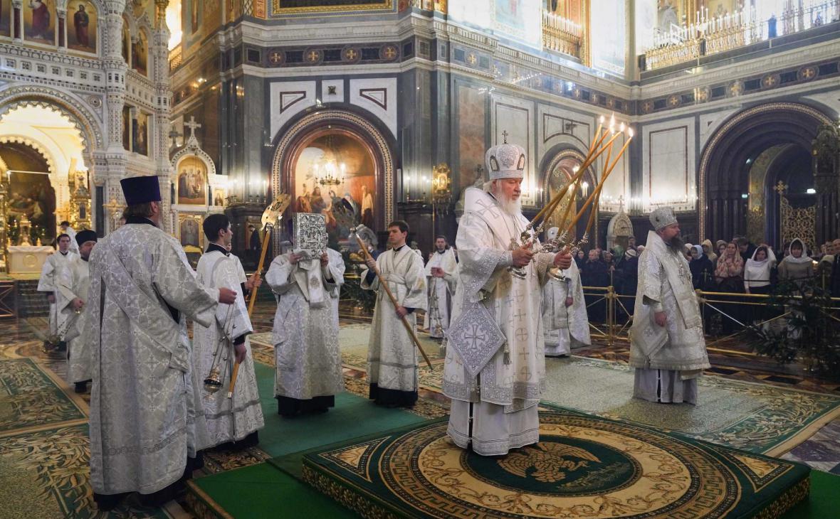  Патриарх Кирилл пожелал детям любить Родину и быть готовыми ее защитить 