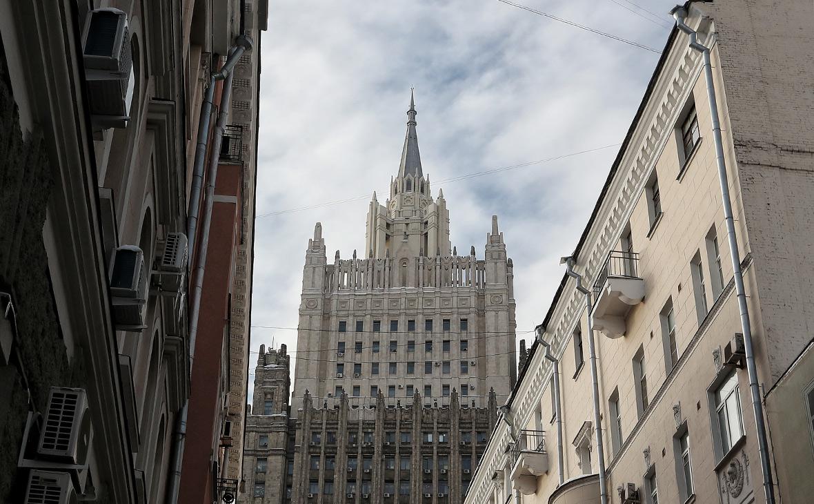 МИД выразил соболезнования после атаки на посольство Азербайджана в Иране