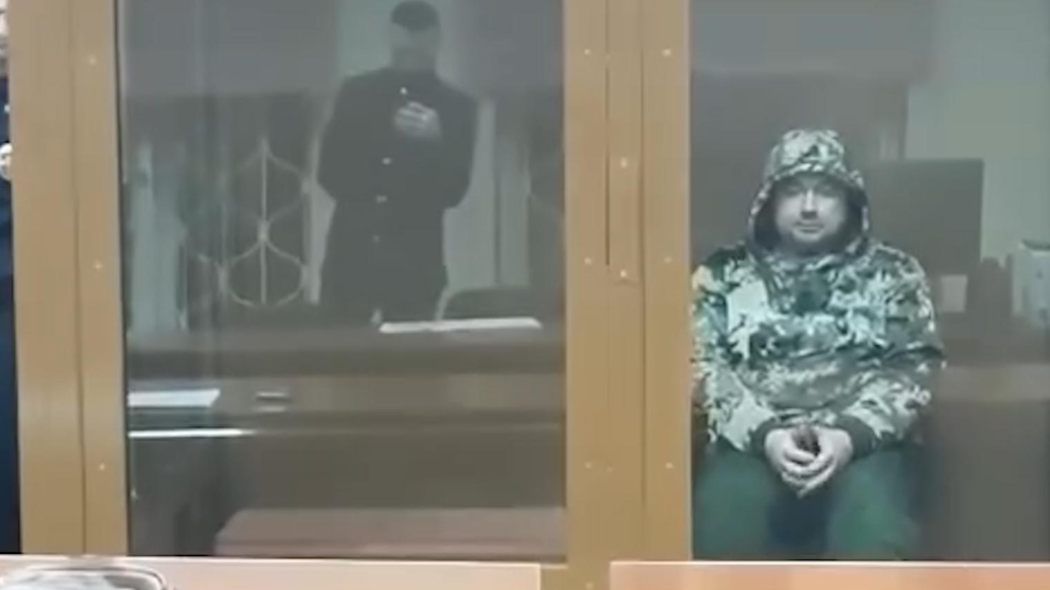 Суд арестовал мужчину, ранившего главу угрозыска при захвате магазина