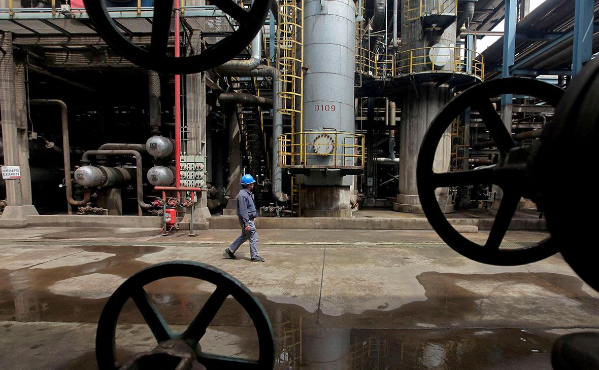  Россия перестала поставлять нефть в страны, которые ввели потолок цен 