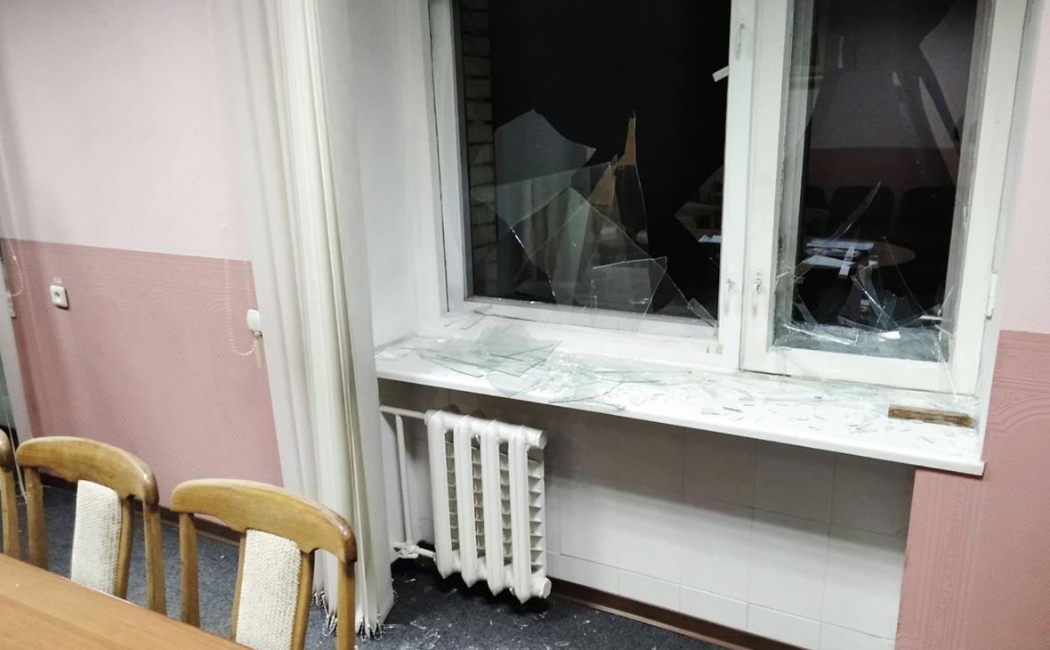 Кабинет мэра Ясиноватой повредило снарядом при обстреле