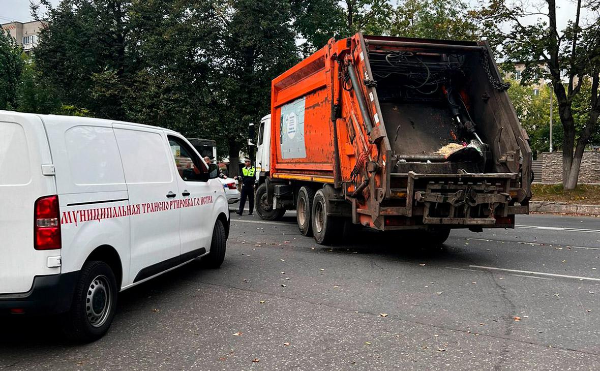 На юге Москвы мусоровоз насмерть задавил пенсионера