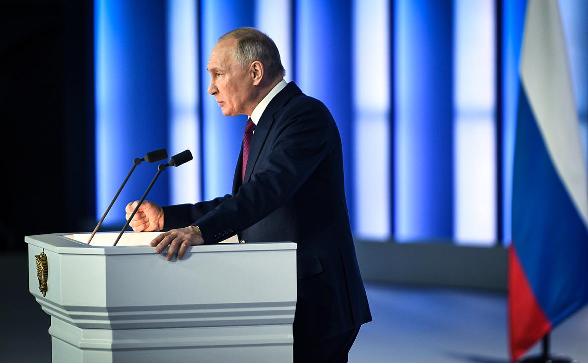 Нарусова после слов Путина потребовала разобраться с запретами артистов