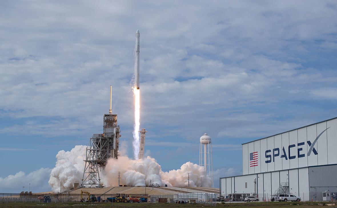SpaceX вывела на орбиту восьмую с начала года группу спутников Starlink