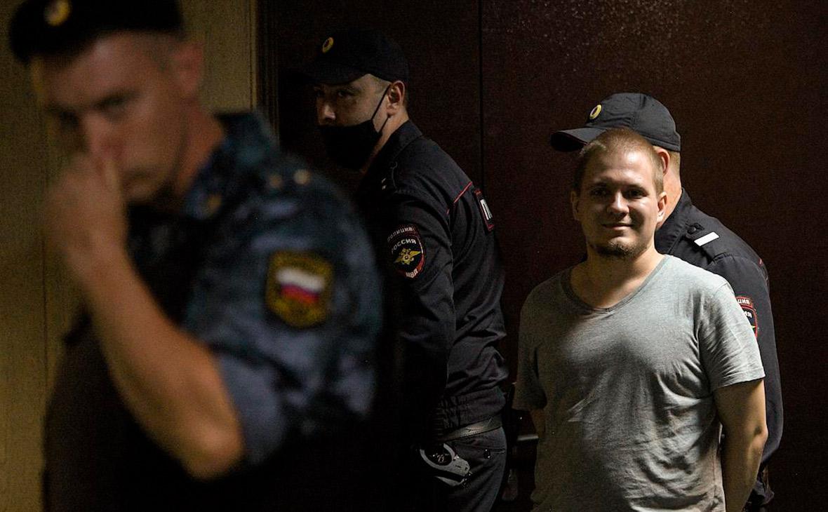  За что суды приговаривали по статье о фейках об армии 