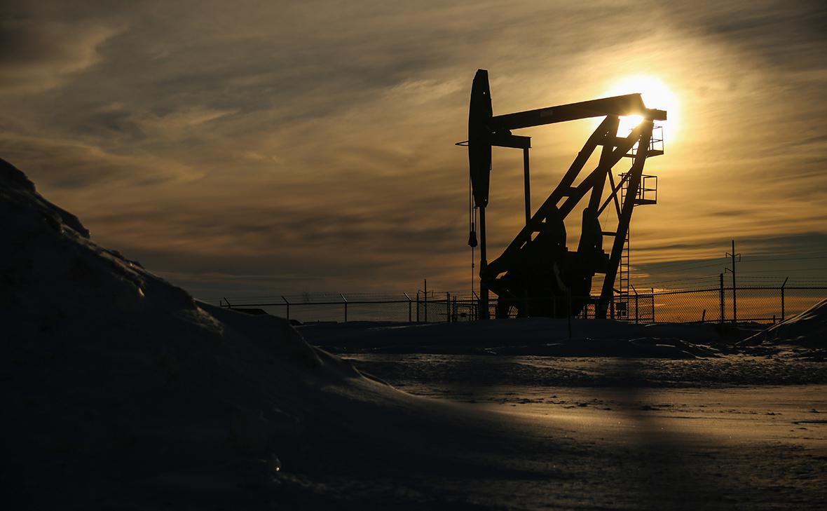 Глава Chevron назвал нефтяной рынок более уязвимым из-за санкций