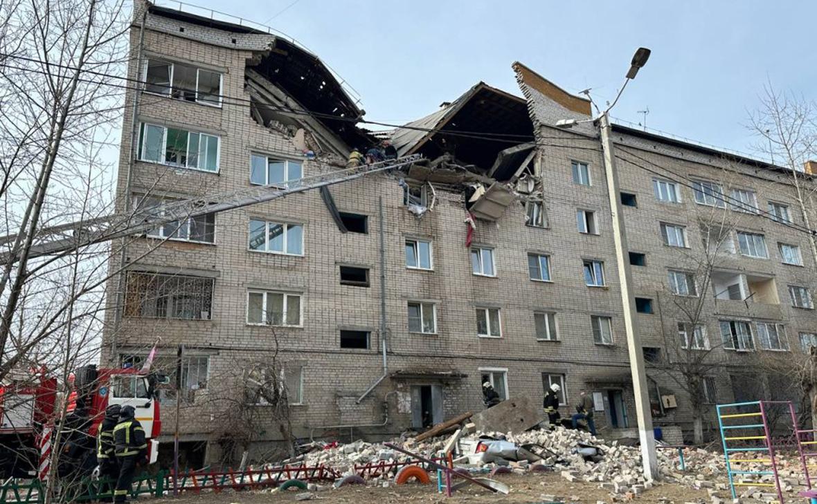 В Казахстане от взрыва газового баллона обрушилась часть дома