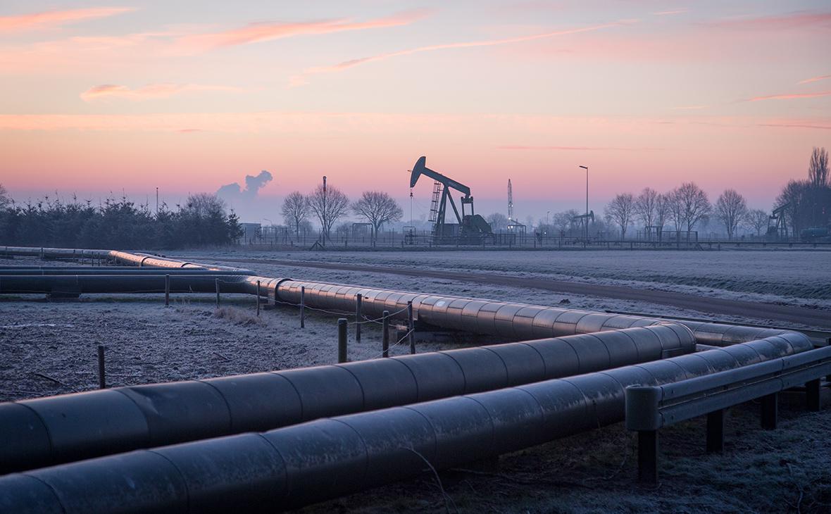 Bloomberg допустил сдерживание падения цен на нефть в &laquo;золотую неделю&raquo;