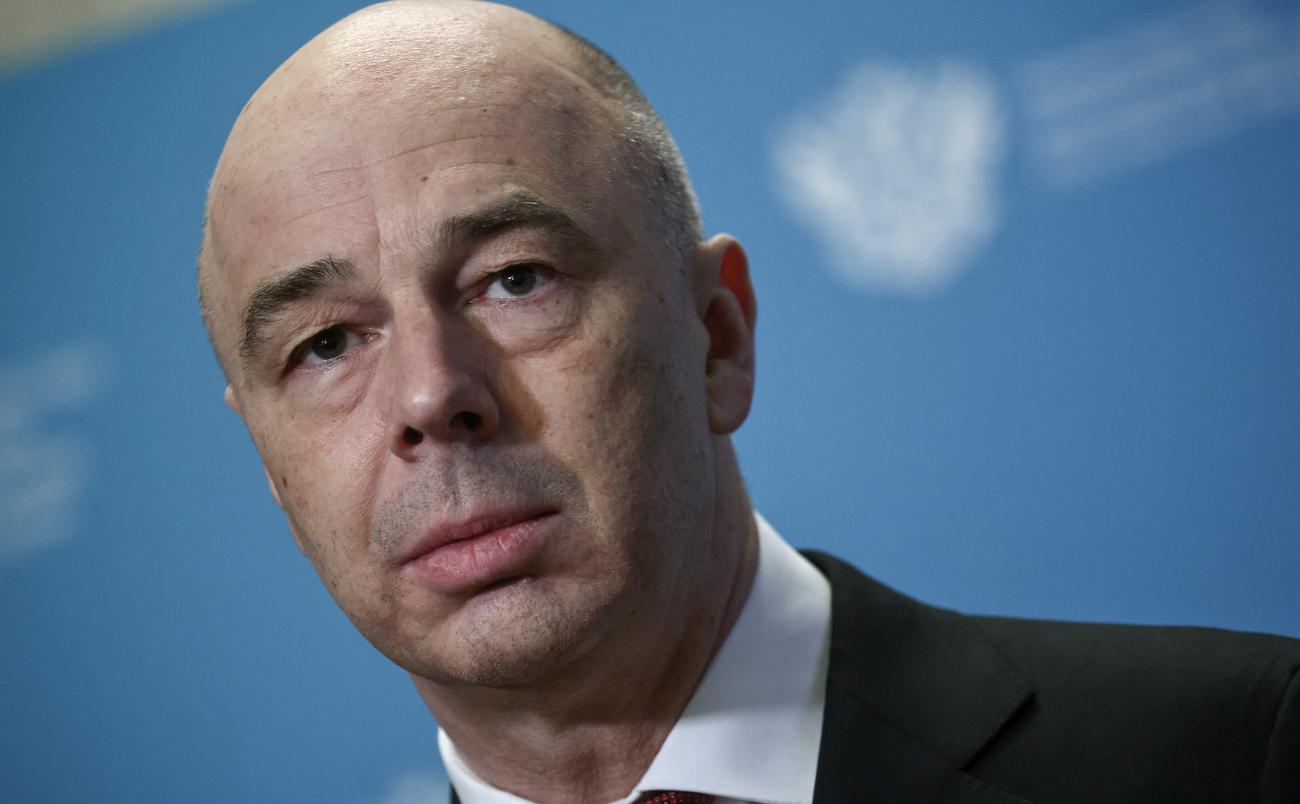 Reuters узнал о решении G7 не менять потолок цен на российскую нефть