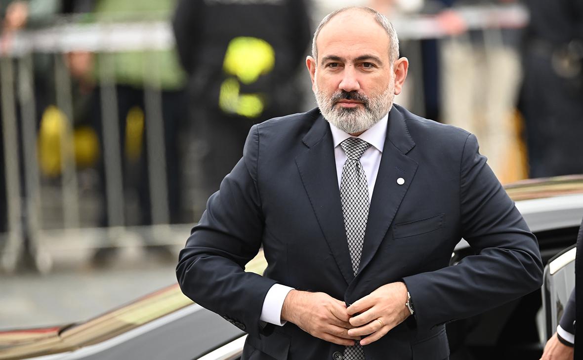 Пашинян заявил о готовности подписать мирный договор с Баку