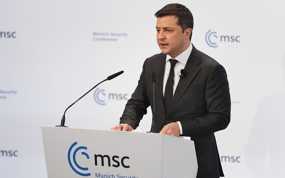 Подоляк заявил, что политика США привела к конфликту на Украине