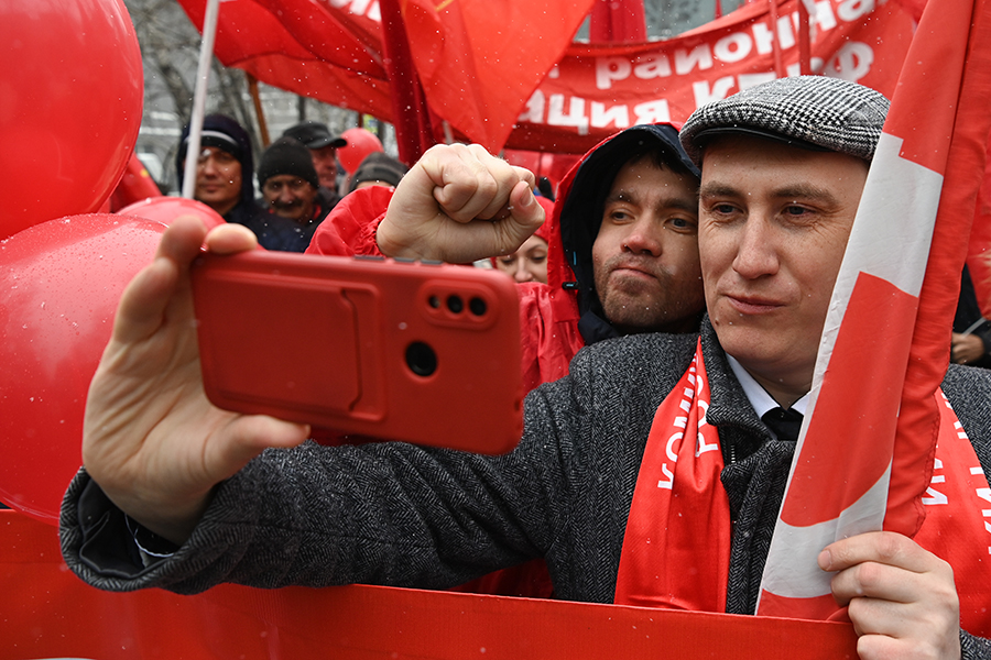 Как в России встретили Первомай. Фоторепортаж