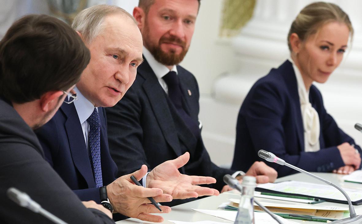 Встречу Путина с предпринимателями прервал второй телефонный звонок