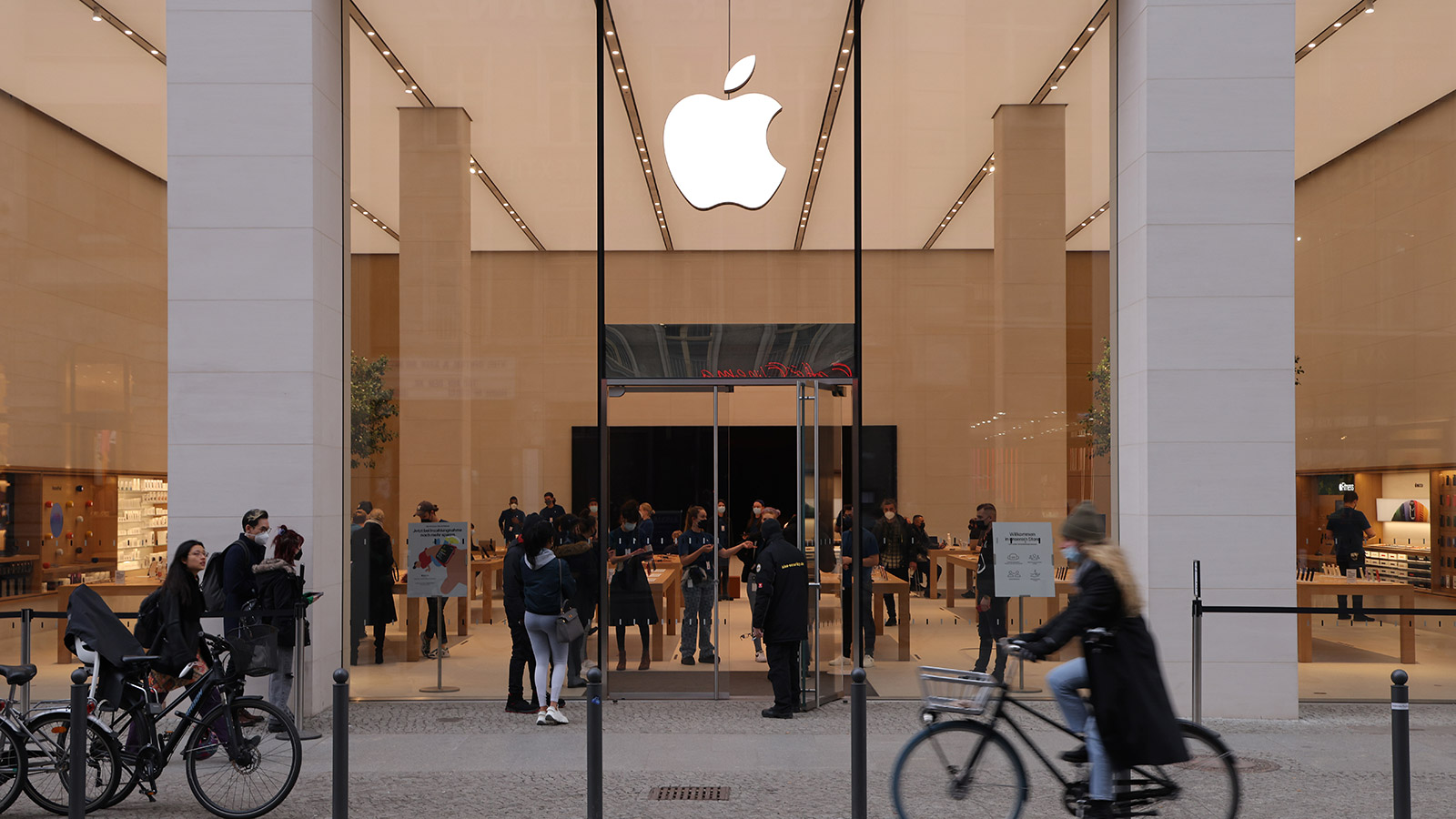 Ретейлеры рассказали о закрытии сервисных центров Apple