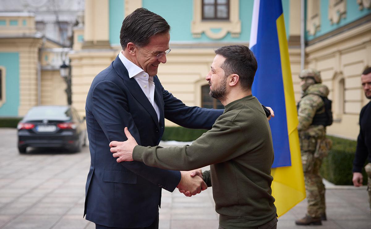 Захарова назвала бредом слова Зеленского о &laquo;последней войне&raquo;