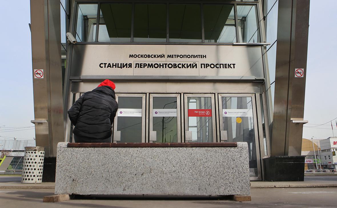 В Петербурге произошел сбой в метро из-за сломанного светофора