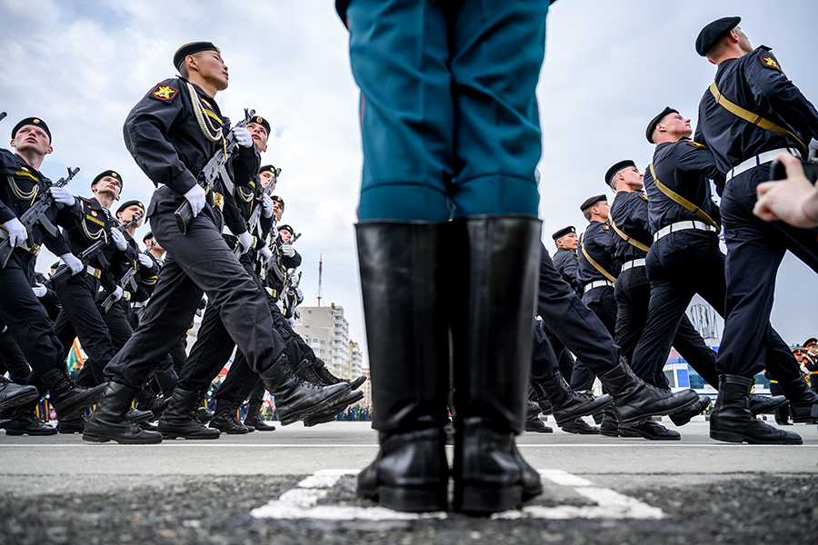 Парады победы в городах России. Фоторепортаж