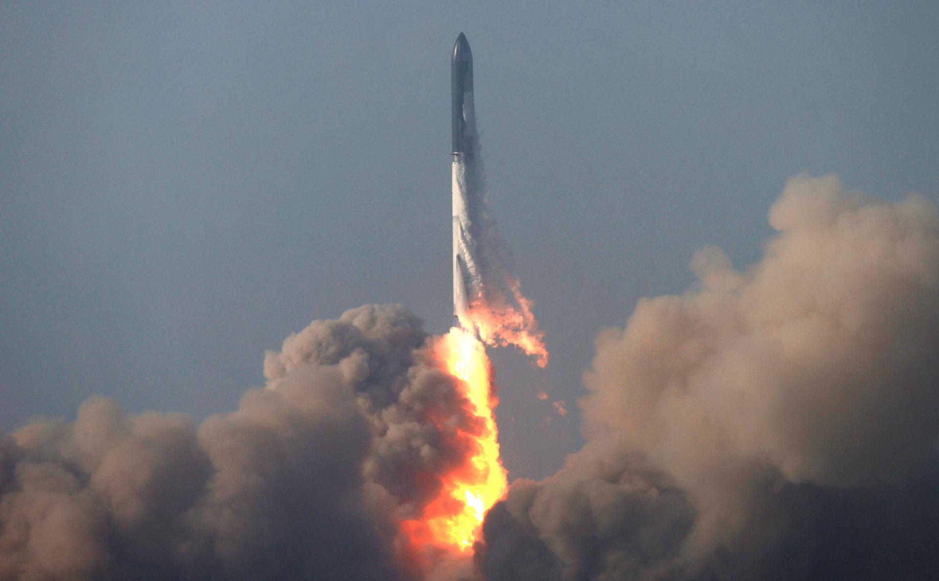 Ракета SpaceX с интернет-спутником массой более 6 т стартовала на орбиту