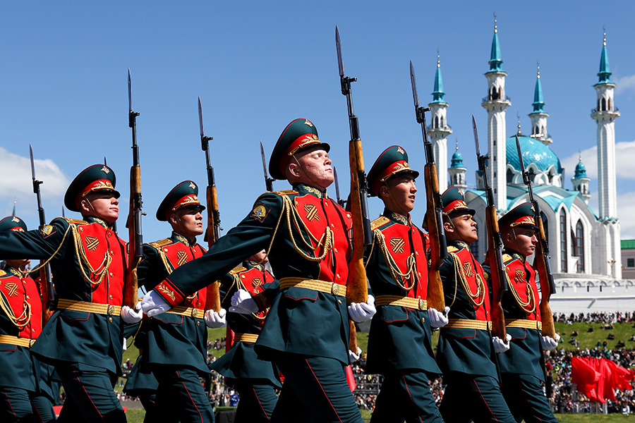 Парады победы в городах России. Фоторепортаж