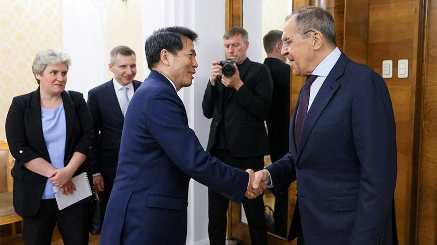 Лавров выразил признательность Китаю за взвешенную позицию по Украине