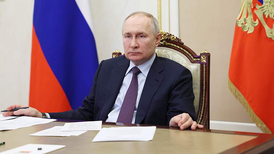 Путин указал на активное освоение российским бизнесом освободившихся ниш