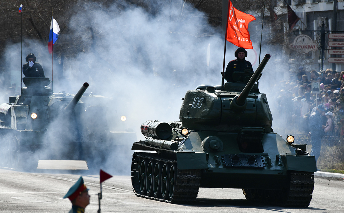 Парады победы в городах России. Фоторепортаж