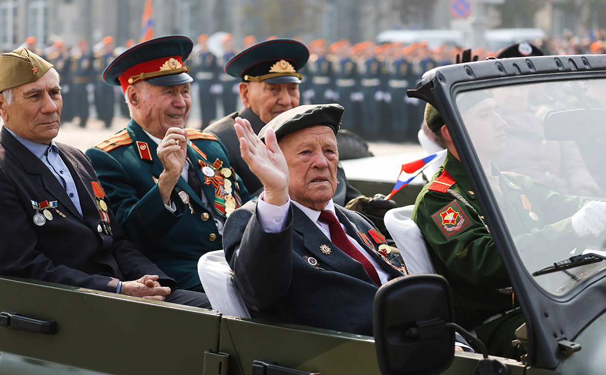 Парады победы в городах России. Фоторепортаж
