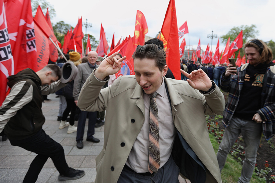 Как в России встретили Первомай. Фоторепортаж