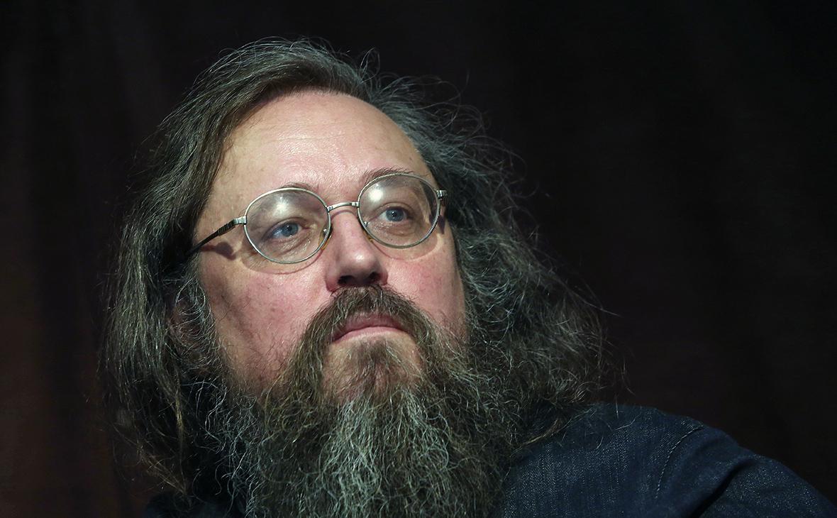 Церковный суд лишил священника сана за слово &laquo;мир&raquo; в молитве