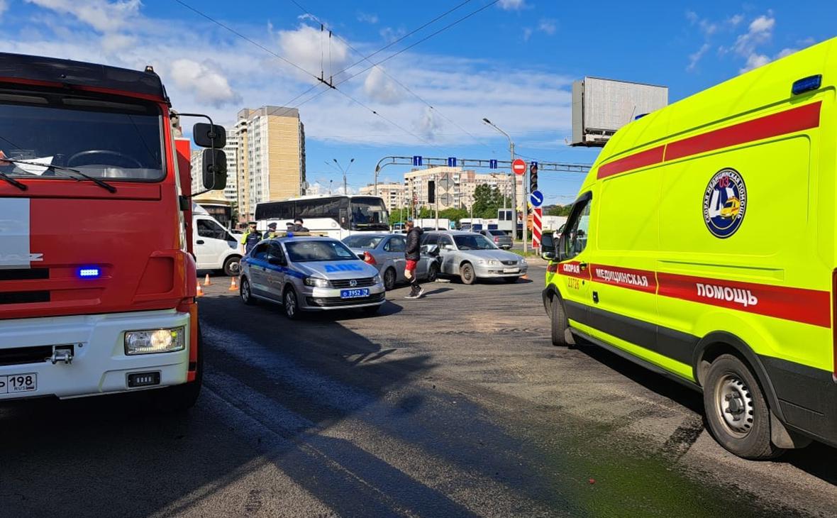 Массовое ДТП в Санкт-Петербурге. Видео