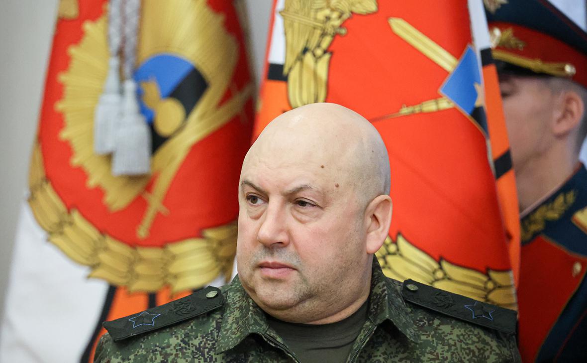 FT сообщила о задержании генерала Суровикина