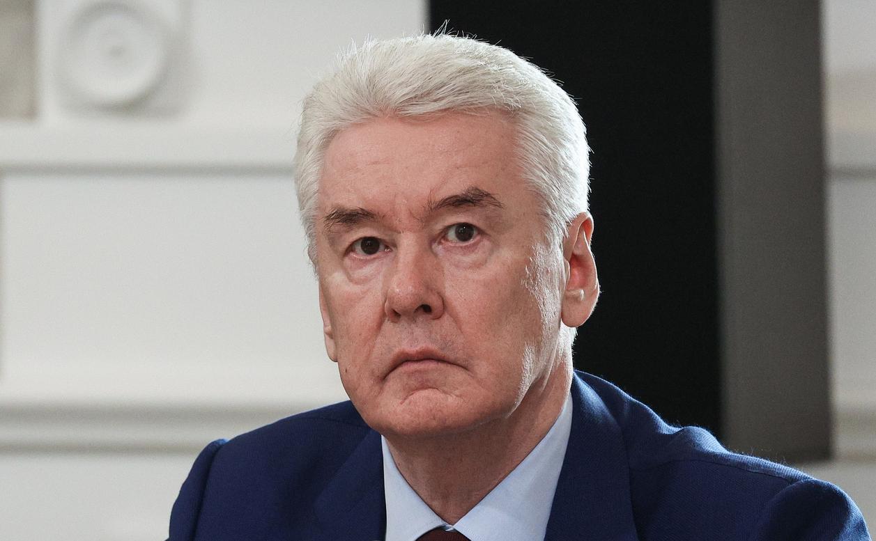 Власти опровергли выдачу оружия срочникам в Калининградской области